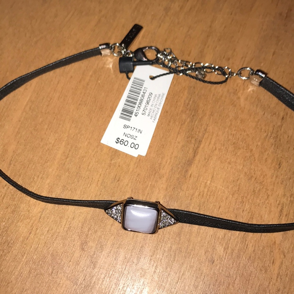 White House Black Market Choker
